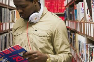 communication-th1-400x300-1-300x200